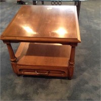 Oak end table