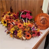 Flower decor, pumpkin