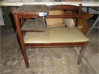 Emtry Chair with Writing Table