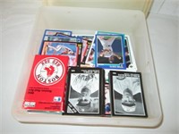 STORAGE BOX FULL WITH ASSORTED BASEBALL CARDS