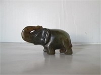 VINTAGE SMALL BROWN JADE ELEPHANT