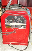 Like New Lincoln 225 Amp AC/DC Welder