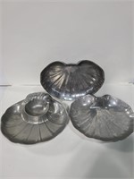 Vintage Wilton Armitale clam shell serving trays