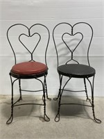 Set of 2 vintage metal bistro chairs w/ cushions
