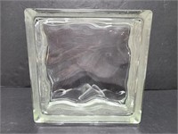 Single glass brick