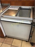 Celcold 30" Slide Top Ice Cream Freezer on Wheels