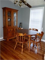 Tell City Furniture Table w/Chairs and Hutch
