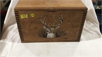 Wood box w/birds