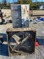 SHOP FAN AND METAL CABINET WITH 2 CREEPERS