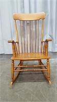 MAPLE ROCKER