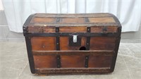 ANTIQUE DOME TOP TRUNK