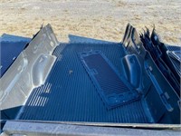 1 - 8' CHEVY BED LINER