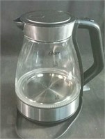 Oster electric kettle 1.7L capacity