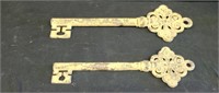 2 Key Wall Decorations 
17 & 14.5 inches long