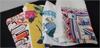 4 Vintage Rectangle Table Cloths
Great Condition