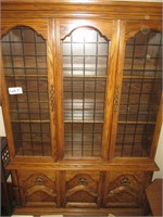 really nice two piece hutch