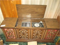 record and 8 track player