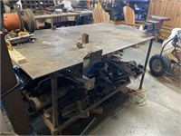 Metal Table w/ Bench Grinder and 10in Vice