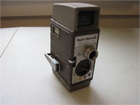 F442 - Vintage Bell & Howell 252 Movie Camera