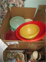 box of plastic bowls