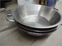 LARGE SILVER COOKING ITEMS
