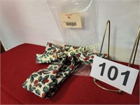 FABRIC BOW TRADITIONAL HOLLY