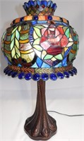 TIFFANY-STYLE TABLE LAMP