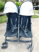 DOUBLE SEATED STROLLER