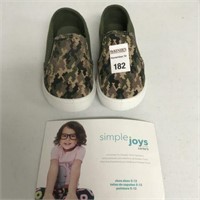SIMPLE JOYS BY CARTERS KIDS SHOES SIZE 9