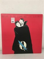 QUEENS OF THE STONE AGE LIKE CLOCKWORK