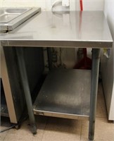 MKE STAINLESS STEEL WORK TABLE