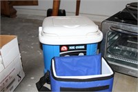 Lot of two coolers