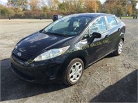 2013 Ford Fiesta S 2WD