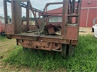 1967 FORD W/ PTO WINCH, TOOL BOX, FLATBED