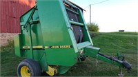 JD 535 Round Baler w/Net wrap & Monitor, low bales