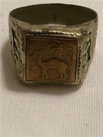 Camel Ring