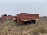 Gooseneck grain trailer