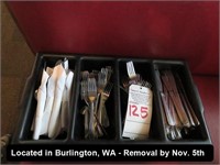 LOT, ASSORTED SILVERWARE IN THIS TRAY