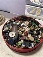 Vintage tin with vintage buttons
