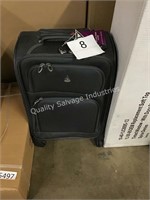 1 LOT AEROLITE LUGGAGE