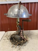 Country style lamp made from a grinder and a