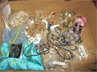 LOT OF JEWELERY