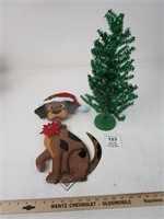 CHRISTMAS TREE AND BOUNCY DOG HEAD DECOR