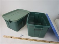 2 CLEAN TOTES WITH LIDS