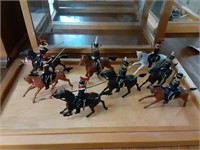 METAL HORSE BACK SOLDIERS W/CASE SOME HAVE MOVABLE