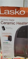 Lasko Ceramic Digital Heater