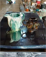 Ceramic vase and mug with marking