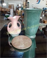 Vintage Vases  Hull Art , USA marked