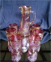 10" Beautiful Pitcher with 6 Glasses in Gold &
