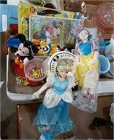 Lot of Mickey Mouse & Snow white dolls , record